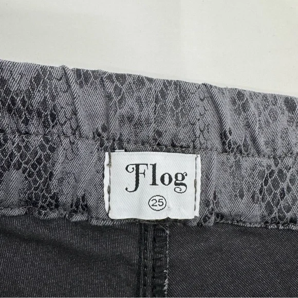 Bevy Flog Shely Gray/Black Python Drawstring Pants Women’s Size 25